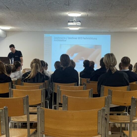 Berufserkundungstage bei der Erni Gruppe